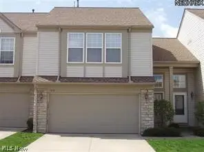 1314 S Yorkshire Drive, Broadview Heights, OH 44147 - #1