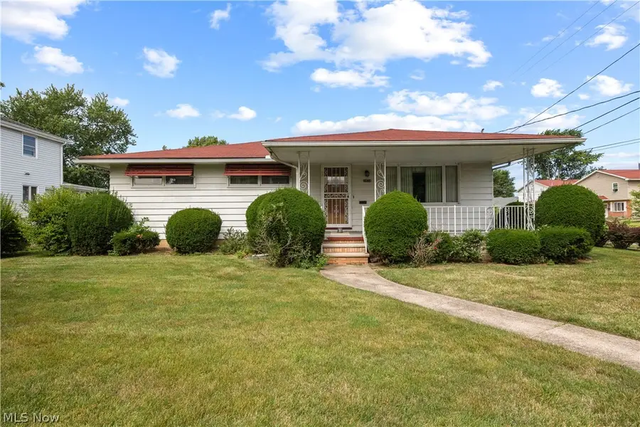 2824 Oberlin Avenue, Lorain, OH 44052 - #2