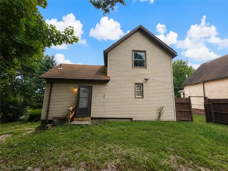 238 Nieman Street, Akron, OH 44305 - #3