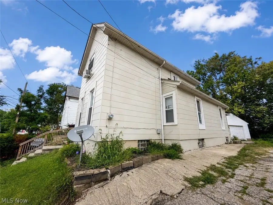 1027 Yale Street, Akron, OH 44301 - #3