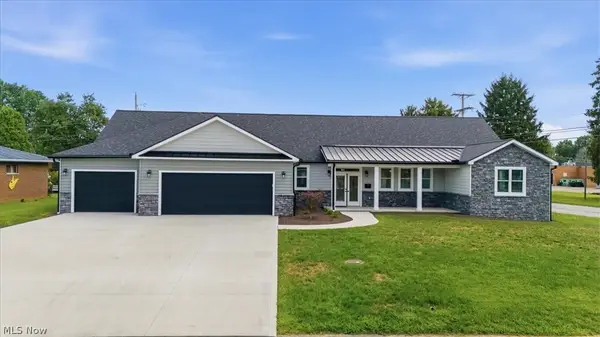 400 Crooks Avenue, Ravenswood, WV 26164