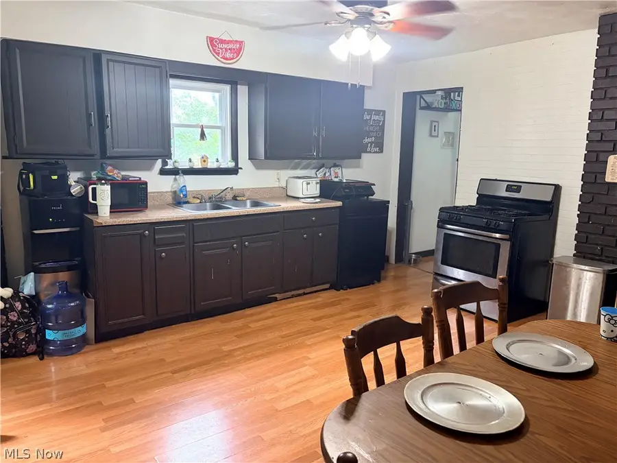75 5th Street, Campbell, OH 44405 - #3