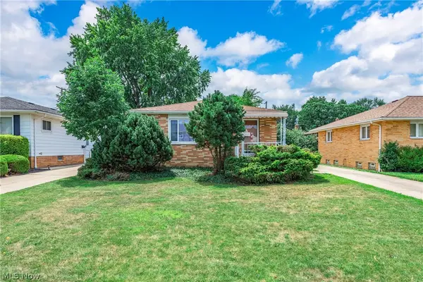 5615 Southington Drive, Parma, OH 44129