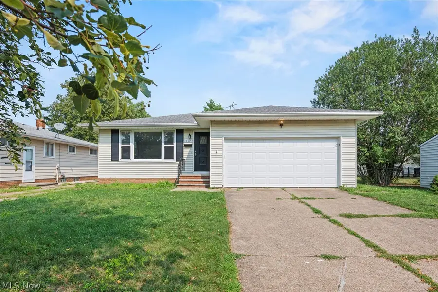 717 E 240th Street, Euclid, OH 44123 - #2