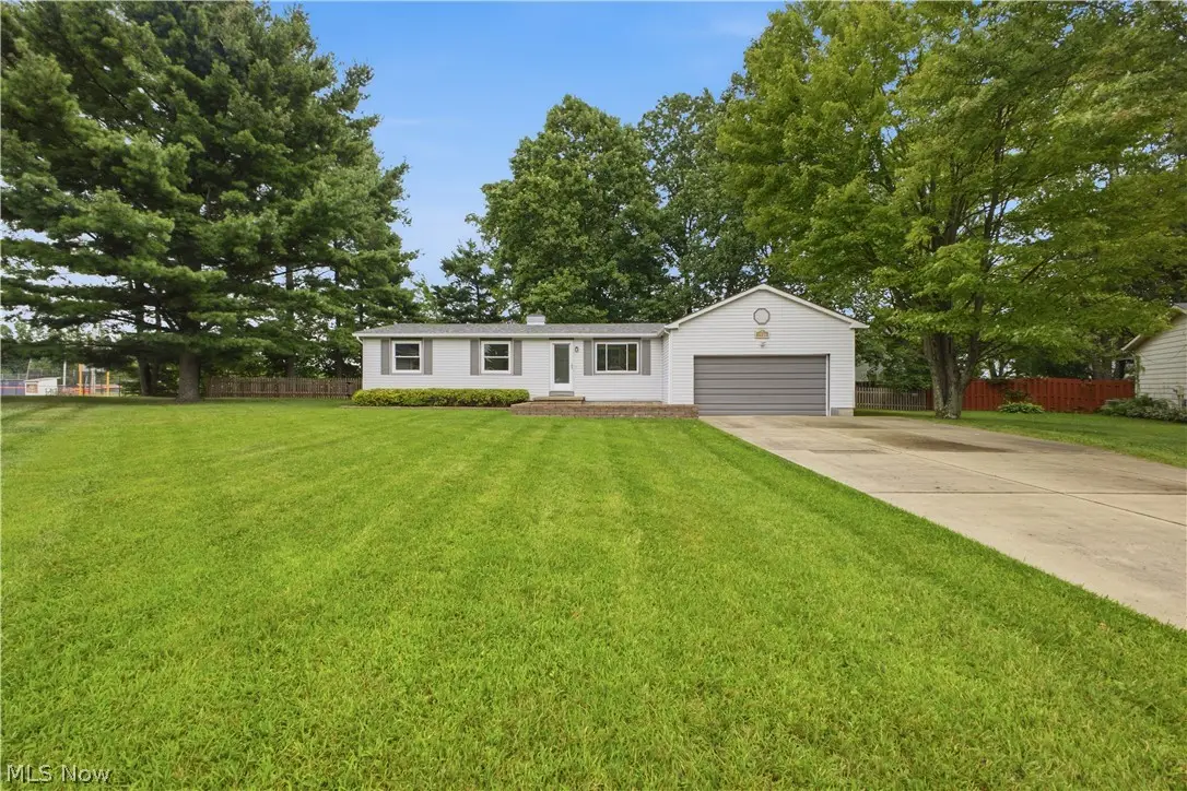 1734 Shannon Circle, Mineral Ridge, OH 44440 - #1