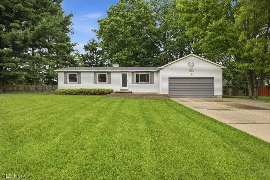 1734 Shannon Circle, Mineral Ridge, OH 44440 - #3