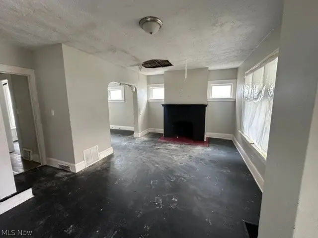 4305 E 119th Street, Cleveland, OH 44105 - #3