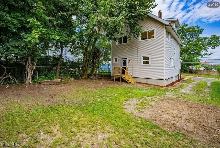 616 Rhodes Avenue, Akron, OH 44307 - #3