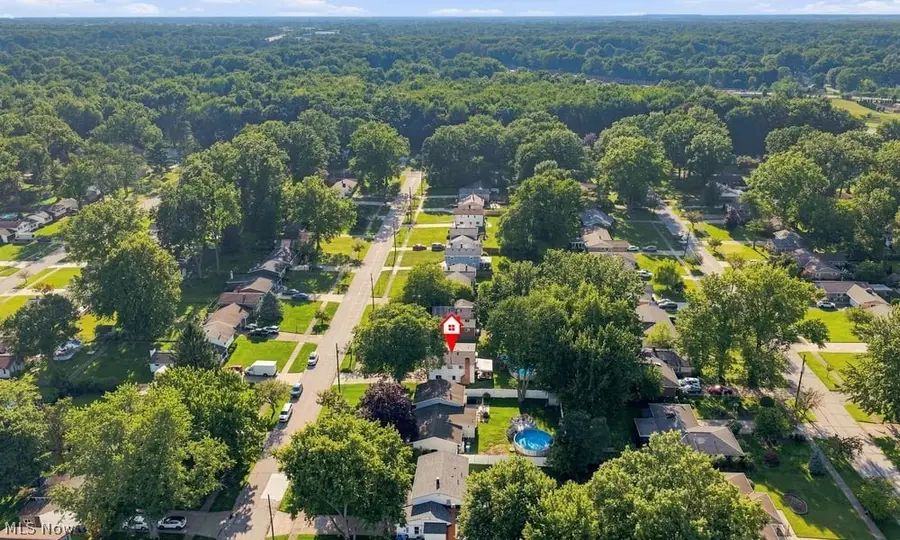 28520 Spruce Drive, North Olmsted, OH 44070 - #2