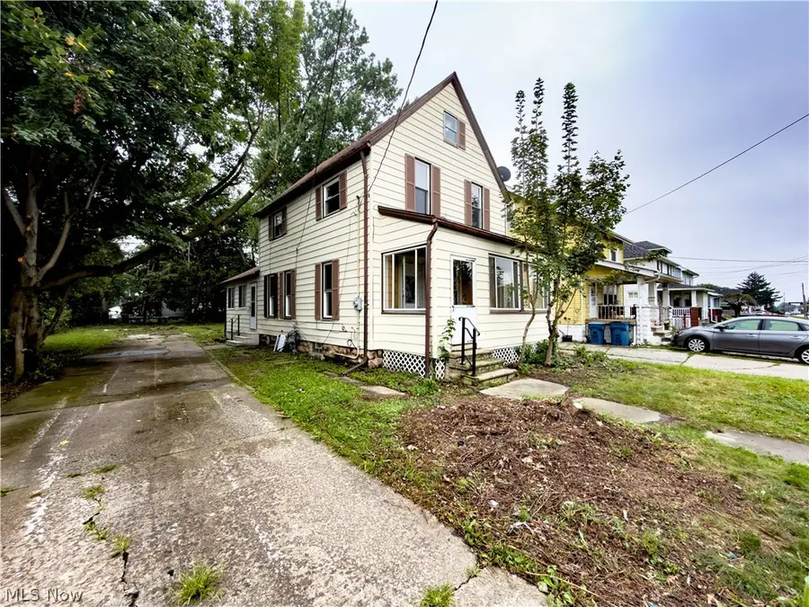823 W 21st Street, Lorain, OH 44052 - #2
