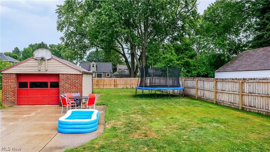 61 Hawk Avenue, Akron, OH 44312 - #2