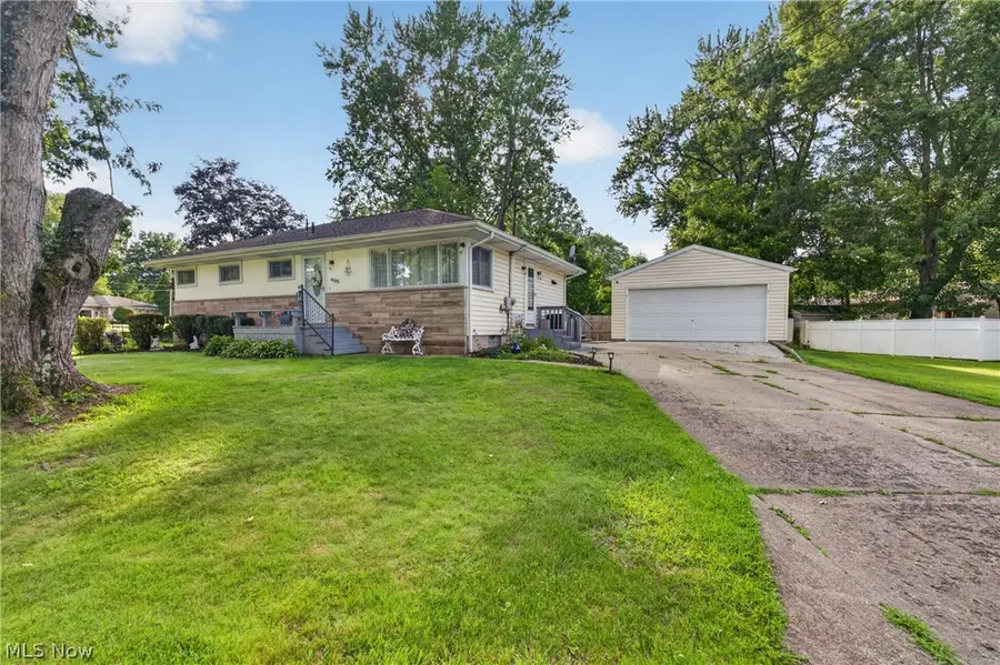 4385 Stoneybrook Se Drive, Warren, OH 44484 - #2