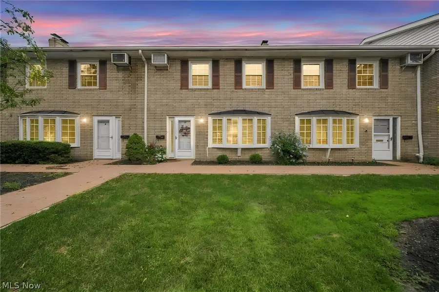 9 Meadowlawn Drive #6, Mentor, OH 44060 - #2