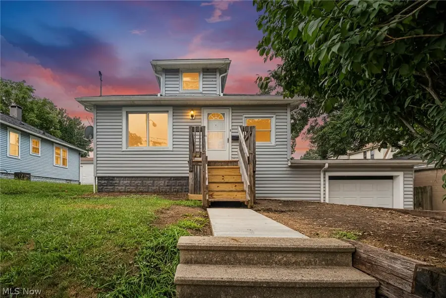 374 Frazier Avenue, Akron, OH 44305 - #2