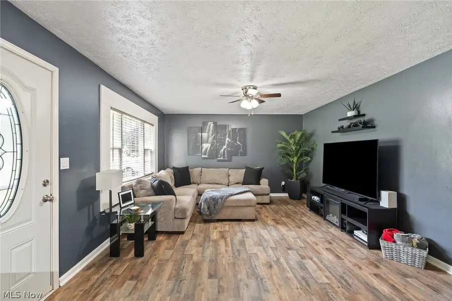 5684 Stanford Avenue, Youngstown, OH 44515 - #3