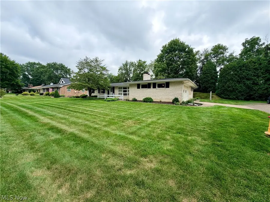 207 Terry Ne Avenue, Massillon, OH 44646 - #3