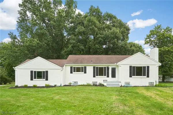 3265 Ridgewood Road, Fairlawn, OH 44333