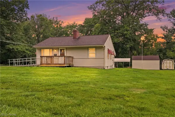 203 Edgewater Nw Avenue, Massillon, OH 44646