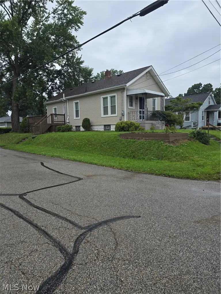 504 Jefferson Avenue, Barberton, OH 44203 - #1
