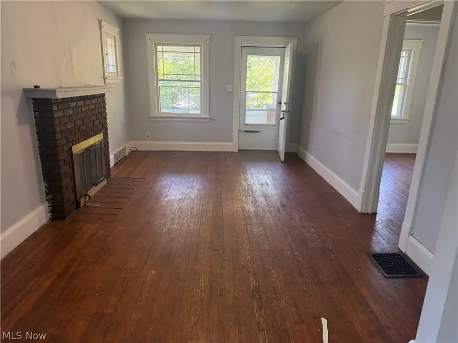 231 Marmion Avenue, Youngstown, OH 44507 - #3