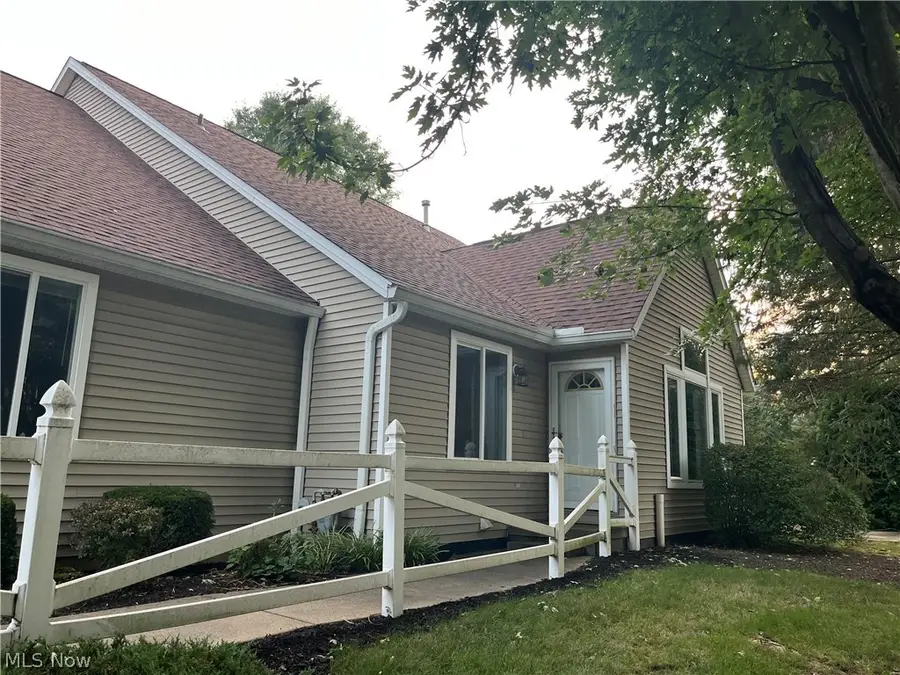 4228 Castle Ridge, Akron, OH 44321 - #2