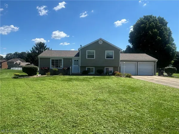 1302 Huntington Court, Boardman, OH 44512