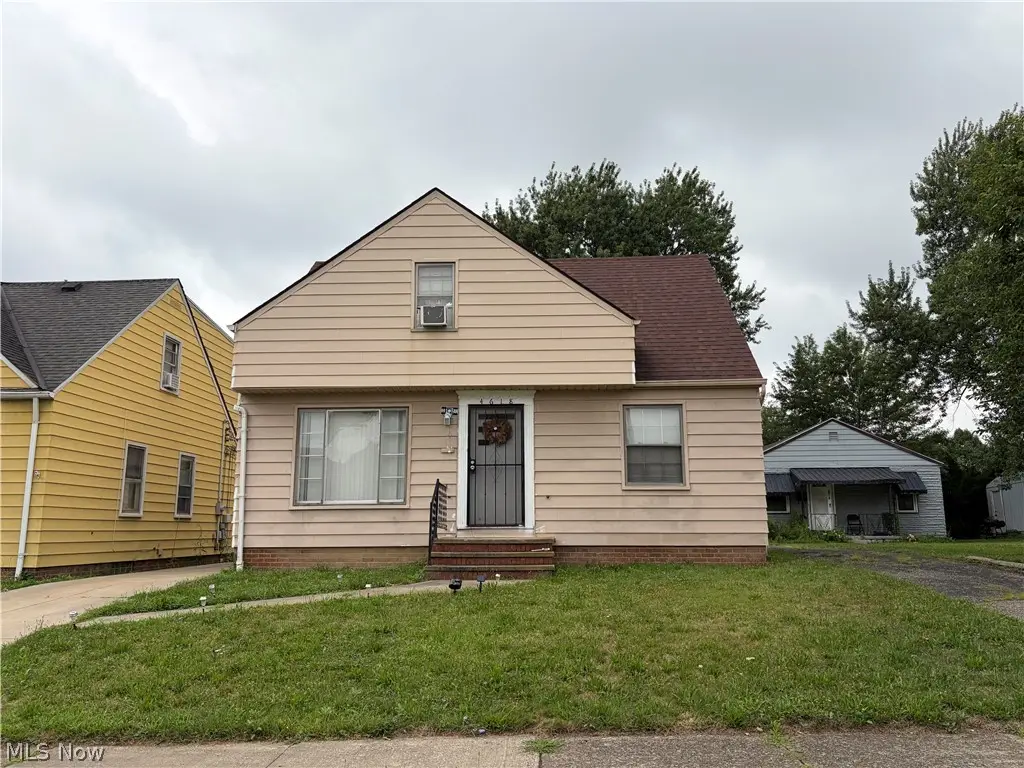 4618 E 88th Street, Garfield Heights, OH 44125 - #1