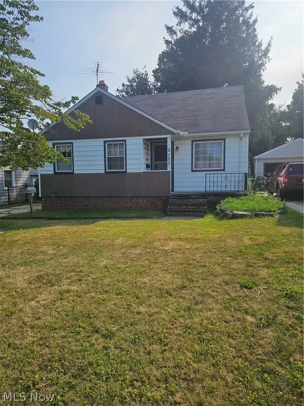 2177 Green Ridge Drive, Wickliffe, OH 44092
