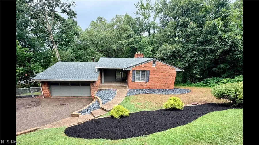 132 Hillcrest Drive, Marietta, OH 45750 - #2