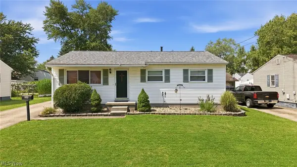 664 Burdie Drive, Hubbard, OH 44425