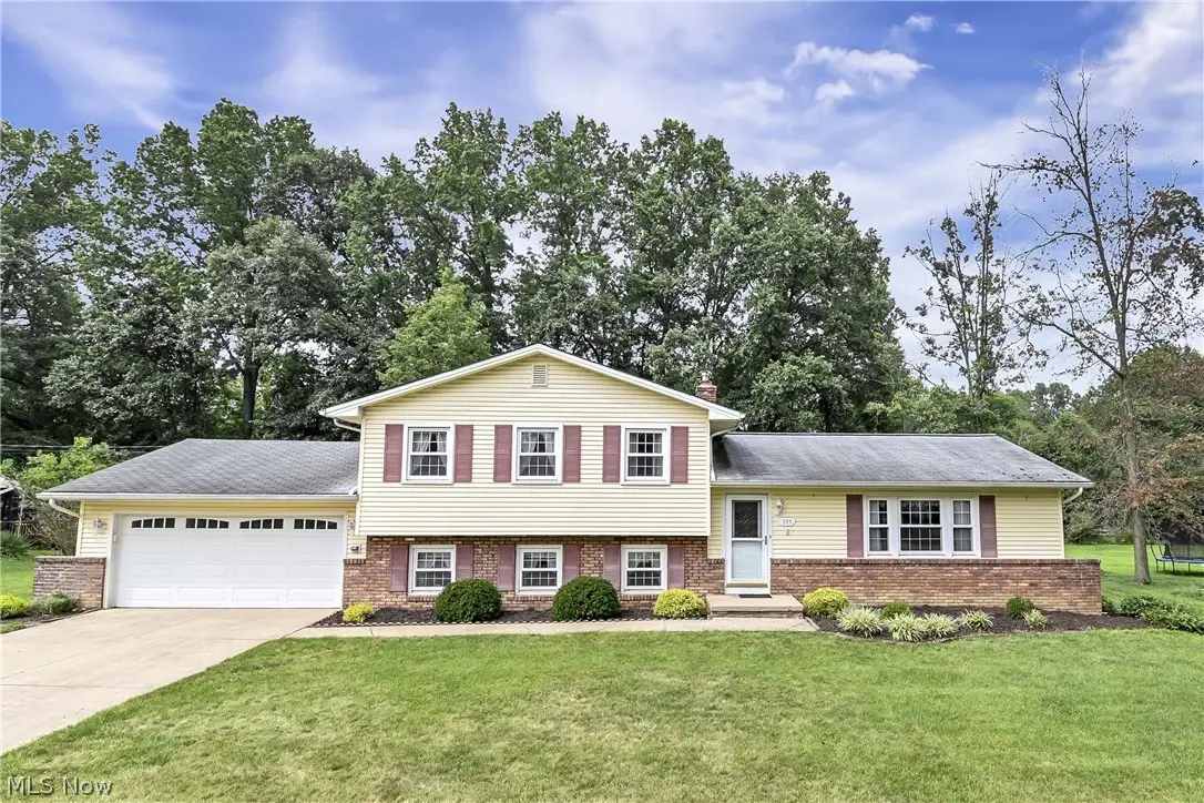 235 Kenwick Drive, Northfield, OH 44067 - #1