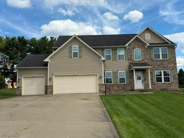 6572 Birchbark Ne Avenue, Canton, OH 44721 - #3
