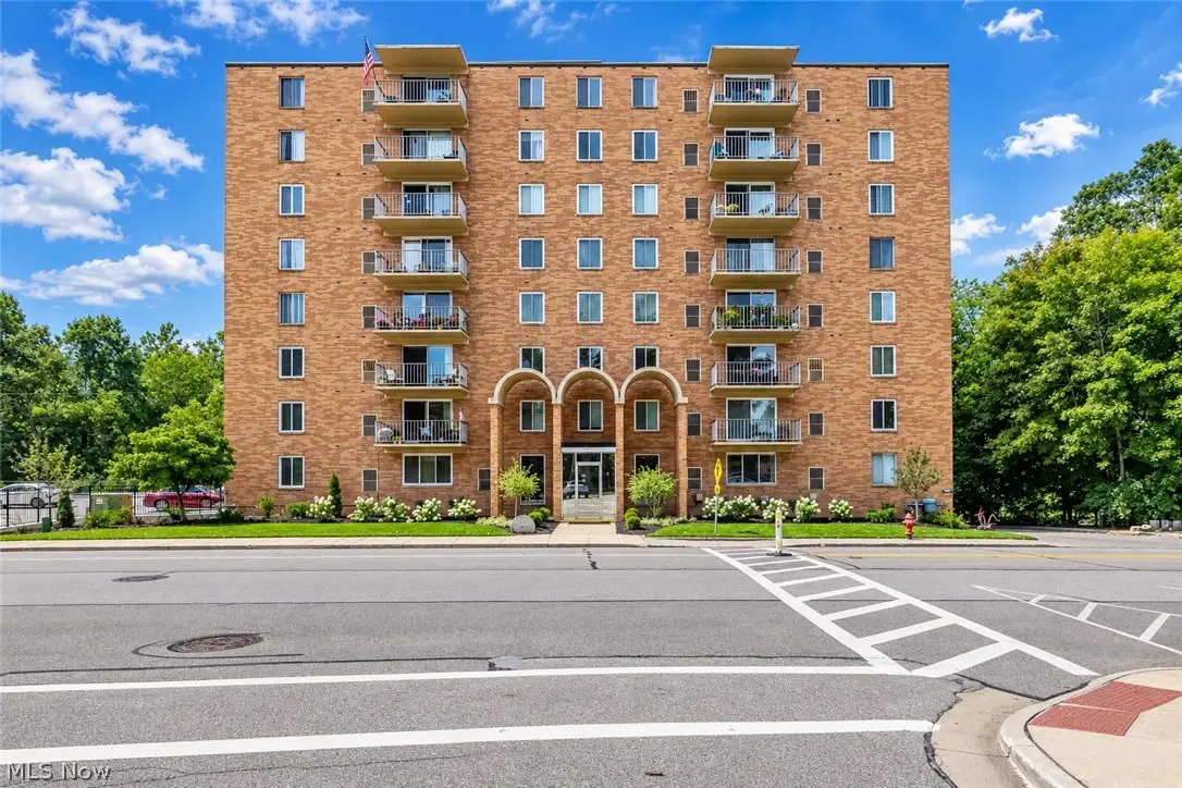 50 S Rocky River #506, Berea, OH 44017 - #1