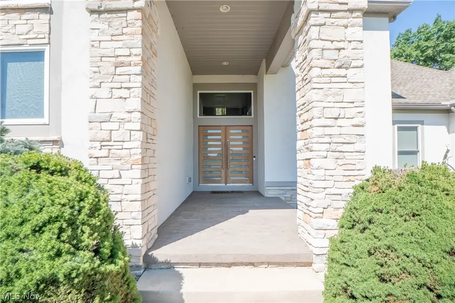7557 Lutz Nw Avenue, Massillon, OH 44646 - #3