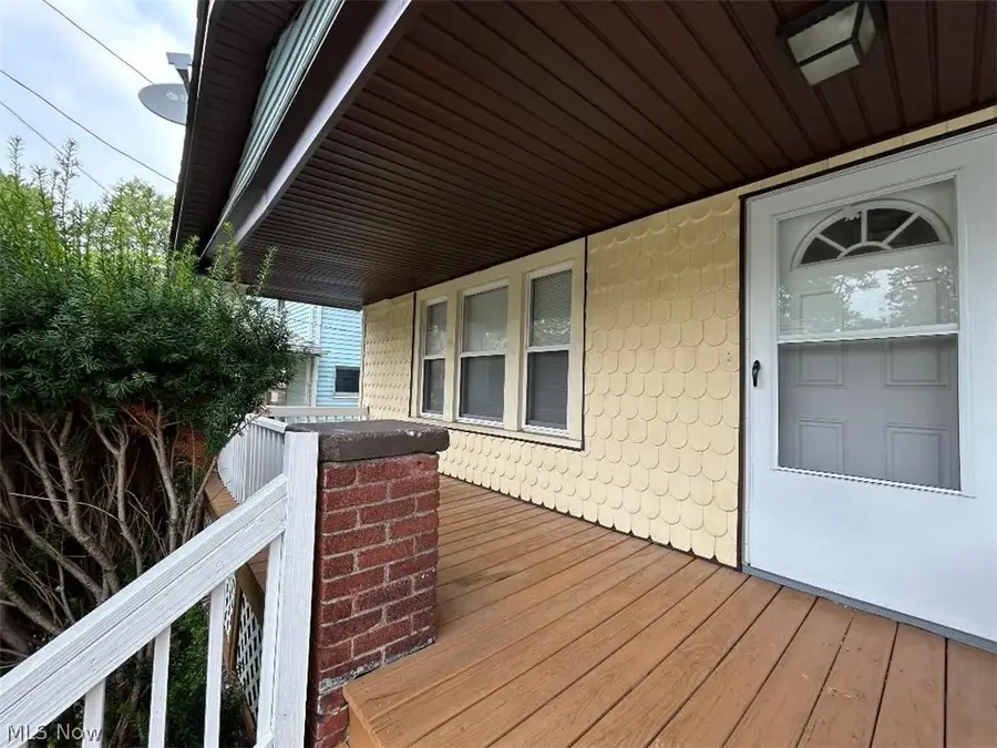 3279 W 97 Street, Cleveland, OH 44102 - #2