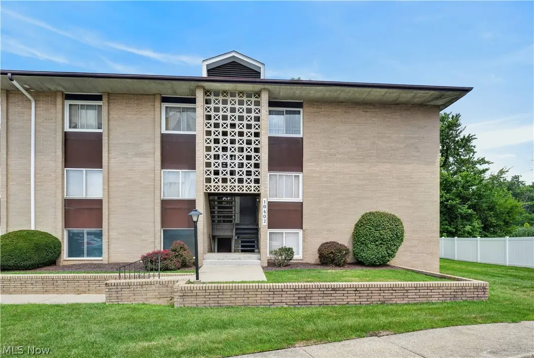 10402 N Church Drive #405, Parma Heights, OH 44130 - #1