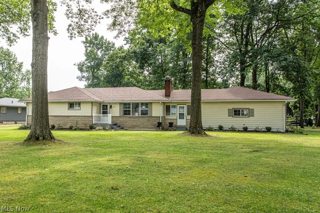 503 E Montrose Street, Youngstown, OH 44505 - #1