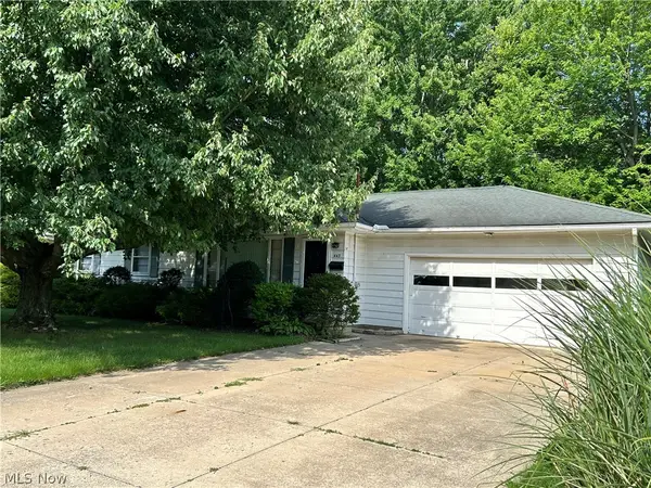 443 Lansing Road, Akron, OH 44312