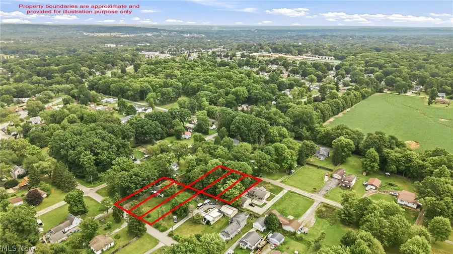 3493 Shadyside Drive, Hubbard, OH 44425 - #3
