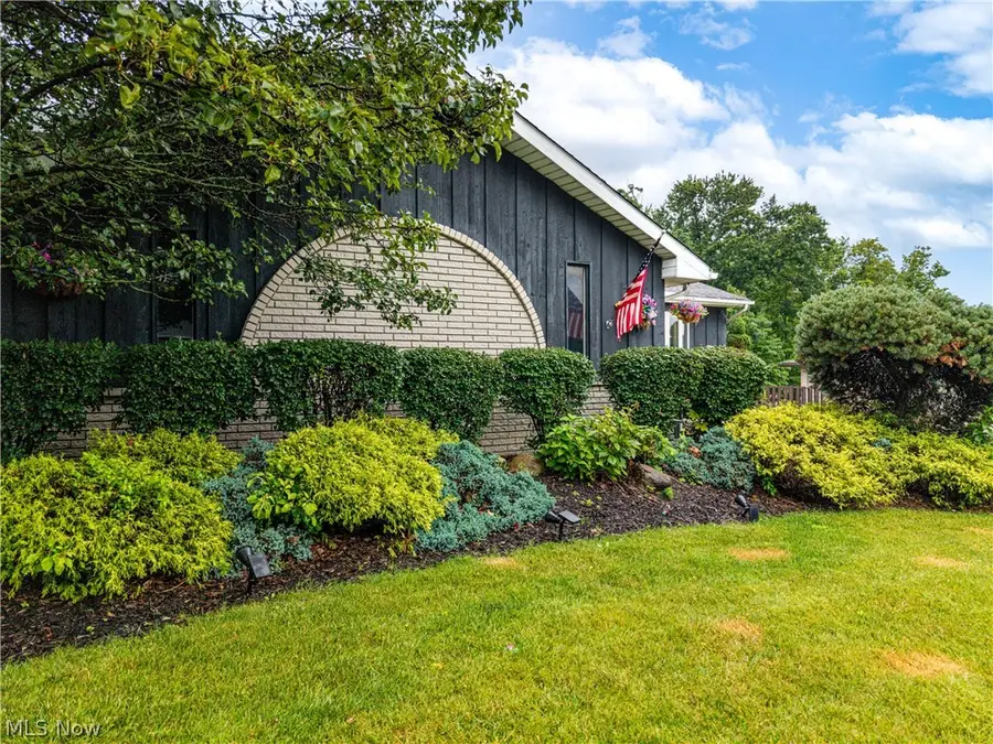 4905 Sassafras Drive, Parma, OH 44129 - #3