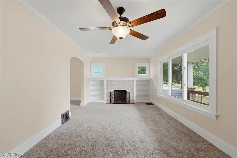 22434 Seabrooke Avenue, Euclid, OH 44123 - #2