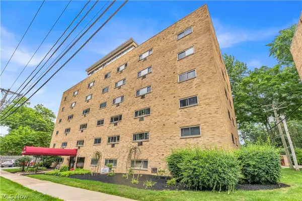 101 S Rocky River Drive #406, Berea, OH 44017