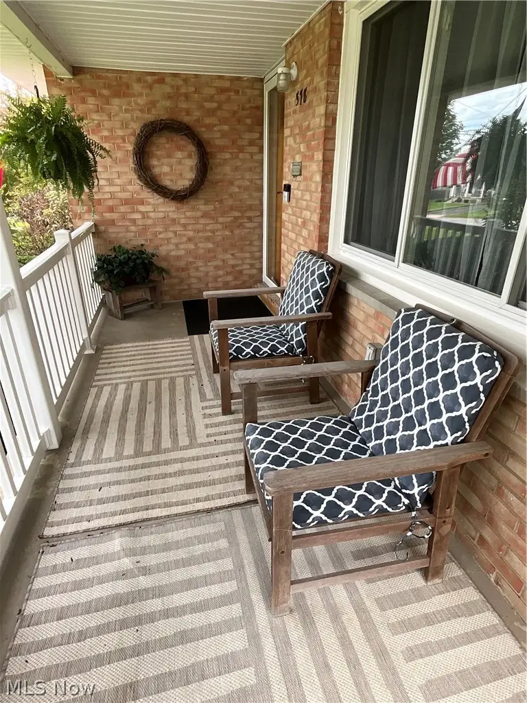 578 W Como Street, Struthers, OH 44471 - #2