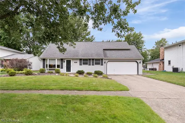 380 Naples Drive, Elyria, OH 44035