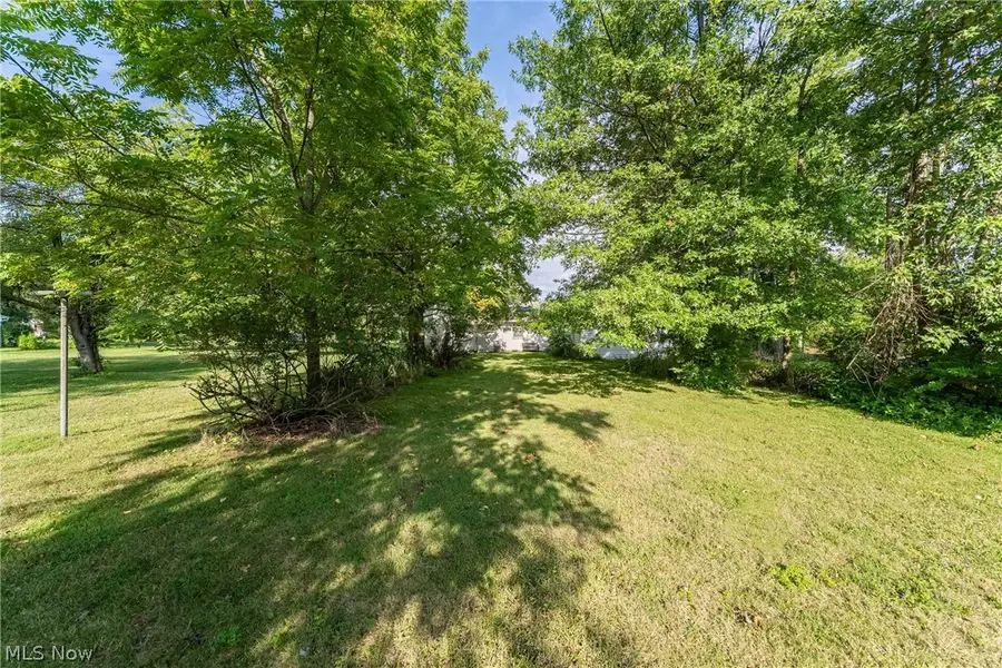 649 Sheffield Road, Sheffield Lake, OH 44054 - #2