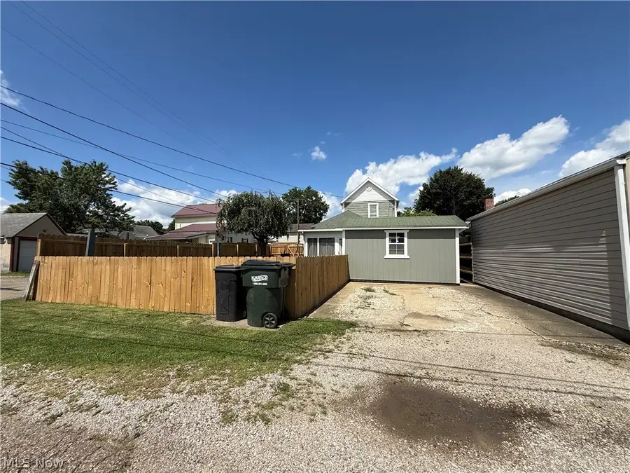 839 Locust Street, Coshocton, OH 43812 - #3
