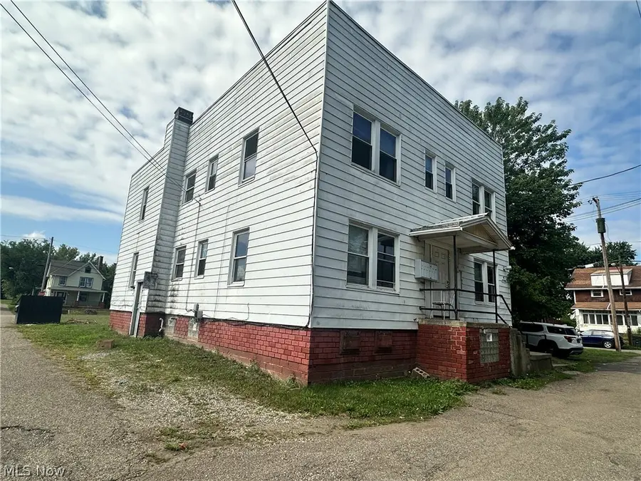 820 Richard Nw Place, Canton, OH 44703 - #3