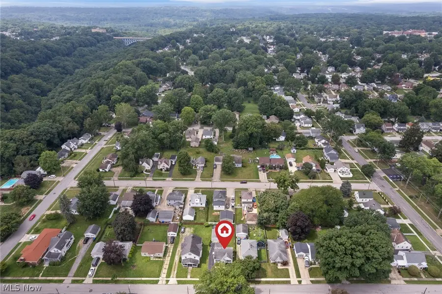 1556 Campbell Street, Cuyahoga Falls, OH 44223 - #2