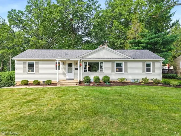 3104 Englewood Drive, Silver Lake, OH 44224