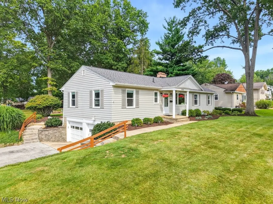 3104 Englewood Drive, Silver Lake, OH 44224 - #2